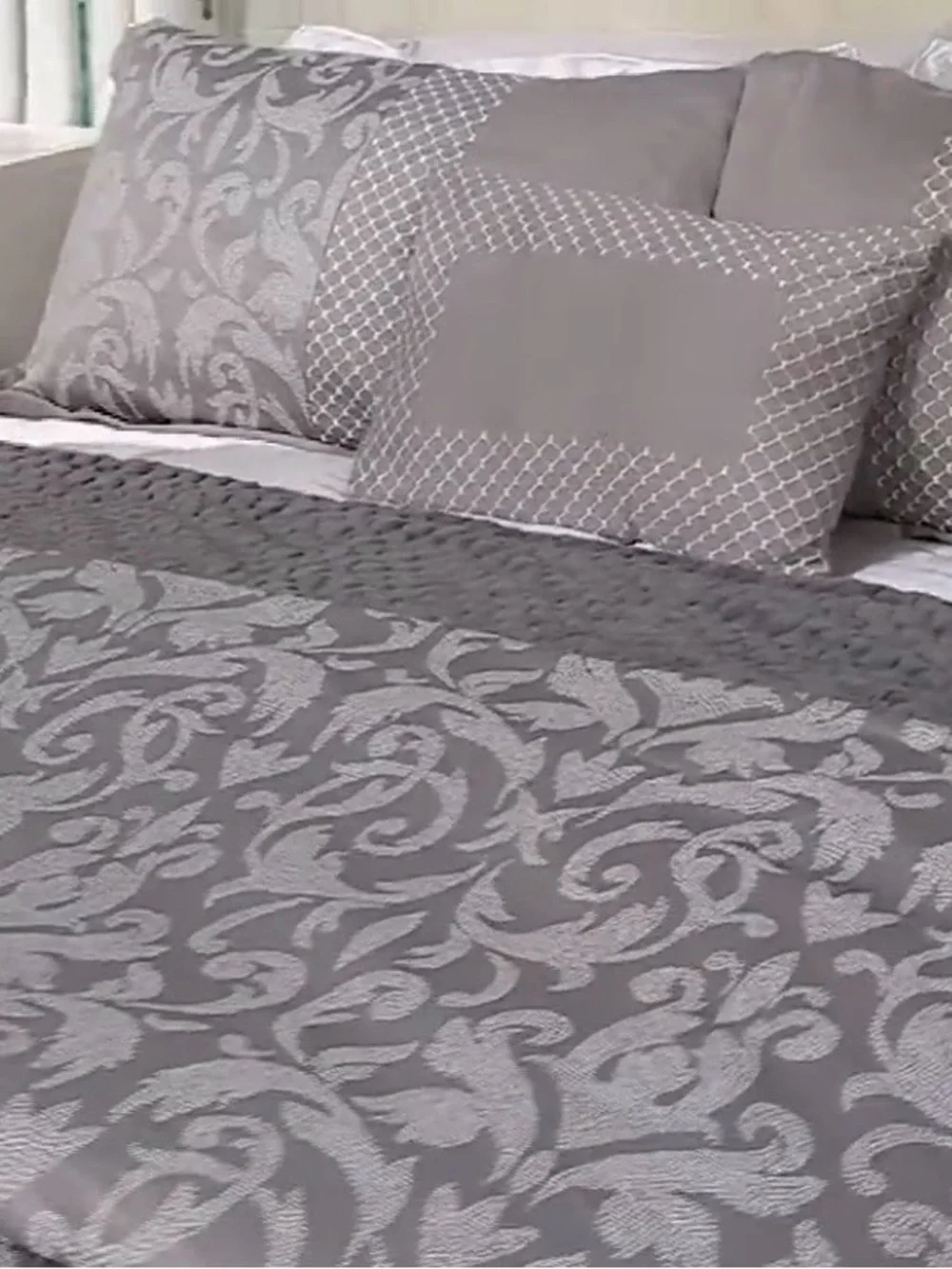 5-Pc Cal King Bedding Set Smoky Gray Jacquard Wynne Comforter Sham Skirt Pillow